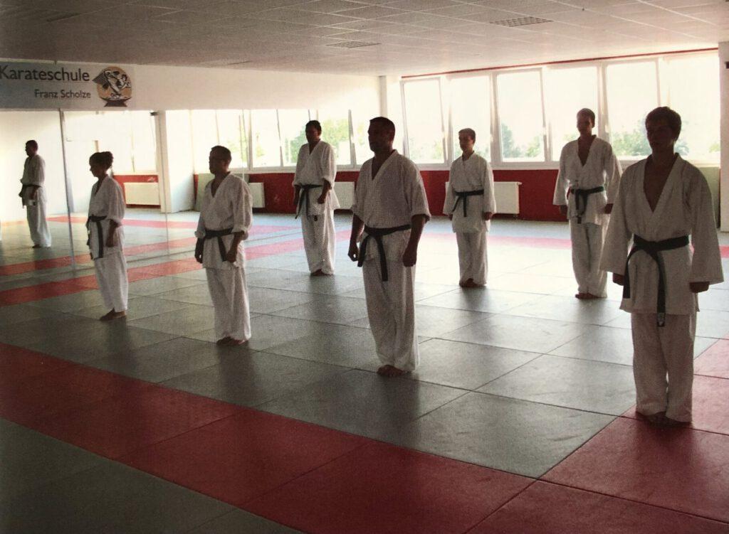 Erwachsenentraining Kata Karate - Karateschule Scholze